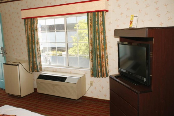 Hollywood Guest Inn image 24